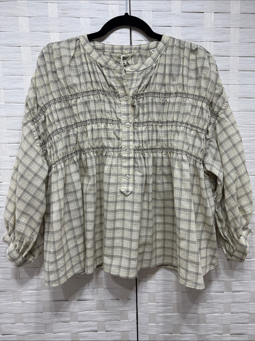Max Studio London Smocked Black Cream Plaid Peasant Blouse 5706F39 Size Medium